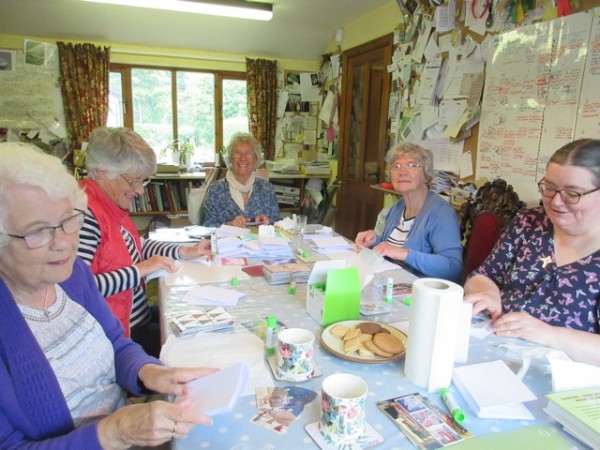 Making cards for prisoners