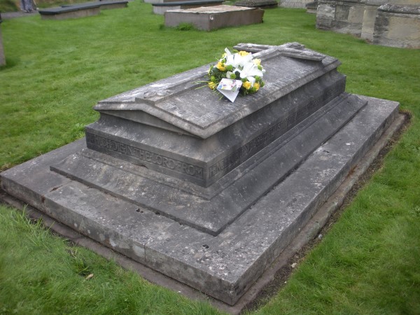 The Sumners' grave